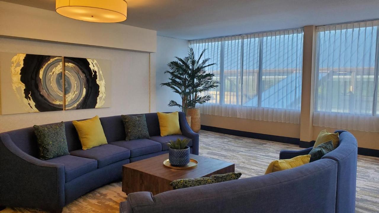 Illinois Beach Hotel Zion Экстерьер фото