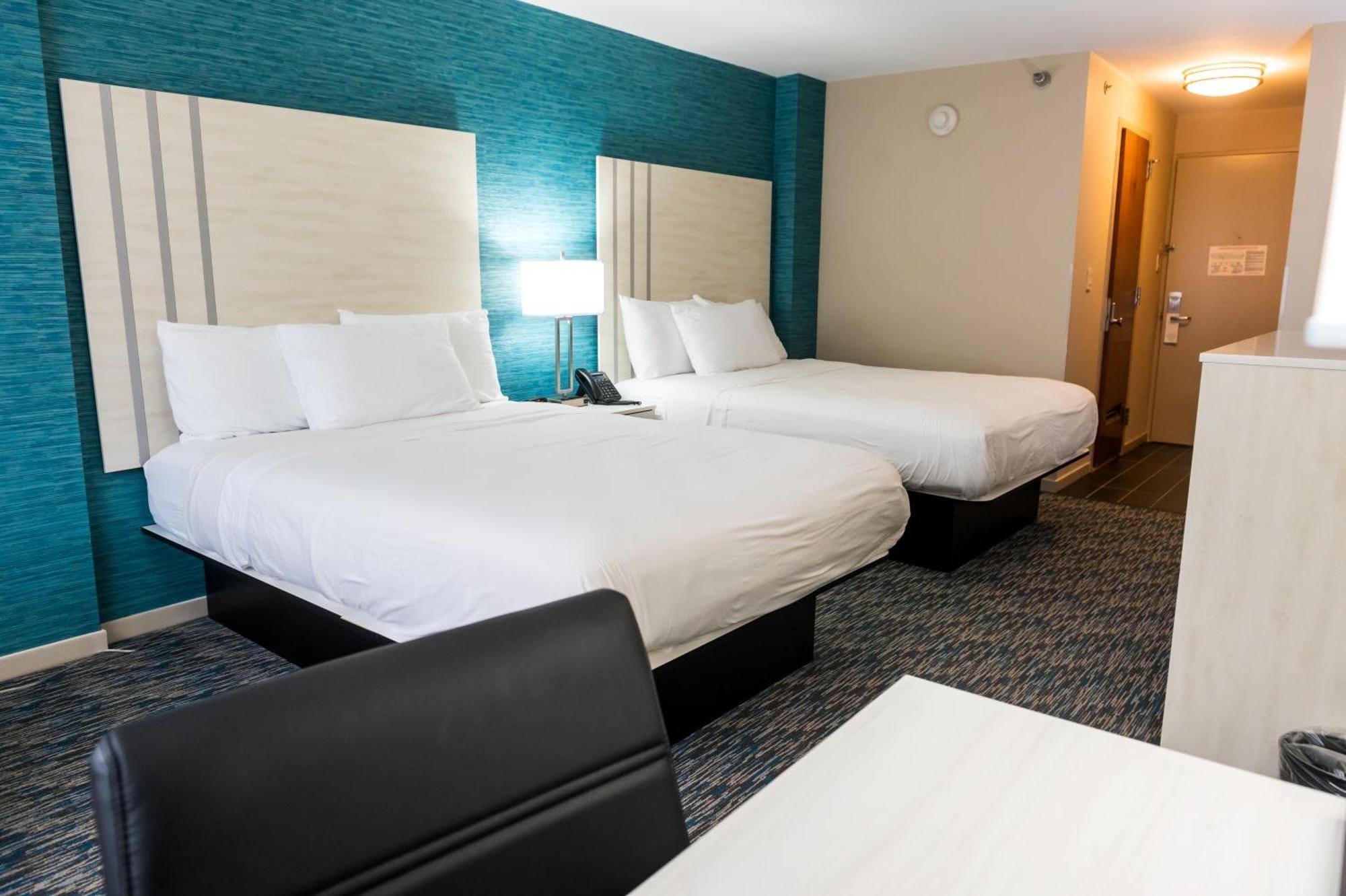 Illinois Beach Hotel Zion Экстерьер фото