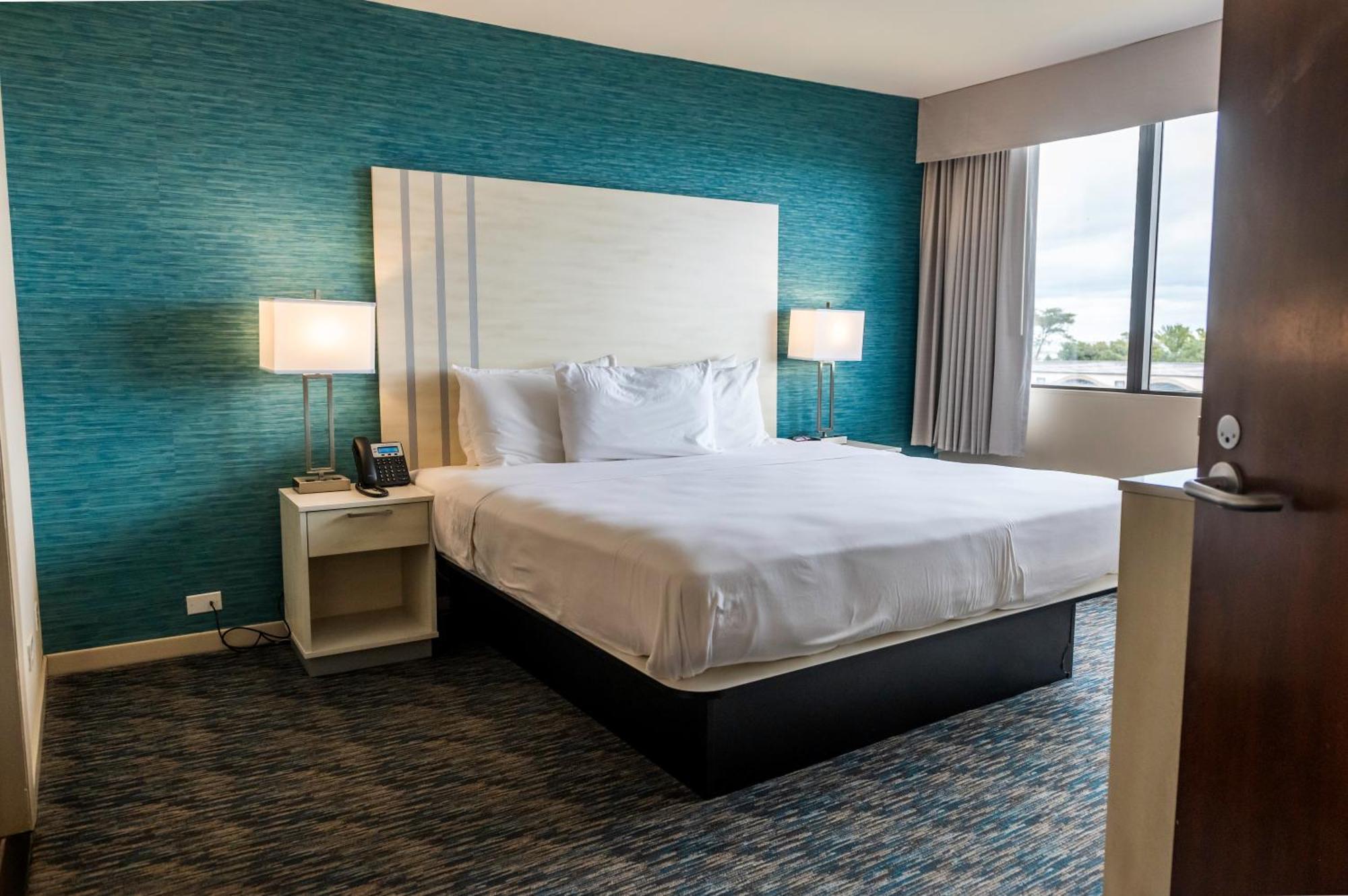 Illinois Beach Hotel Zion Экстерьер фото